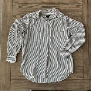 Men's Black and White Striped Shirt